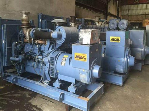 寒亭发电机组带负载降电压是什么原因照成的？