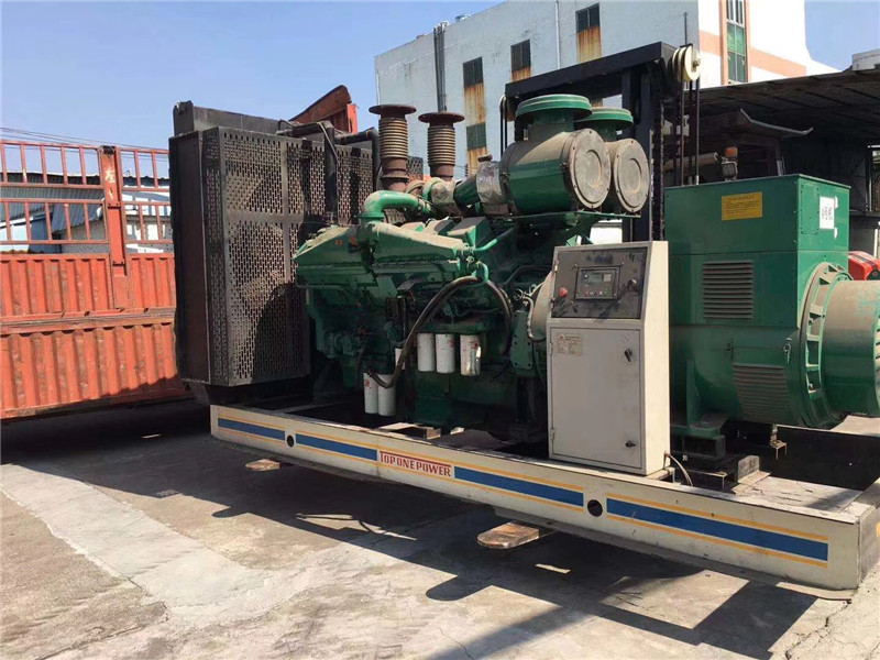 寒亭如何判断柴油发电机组的机油温度是否达到了合适的预热温度？